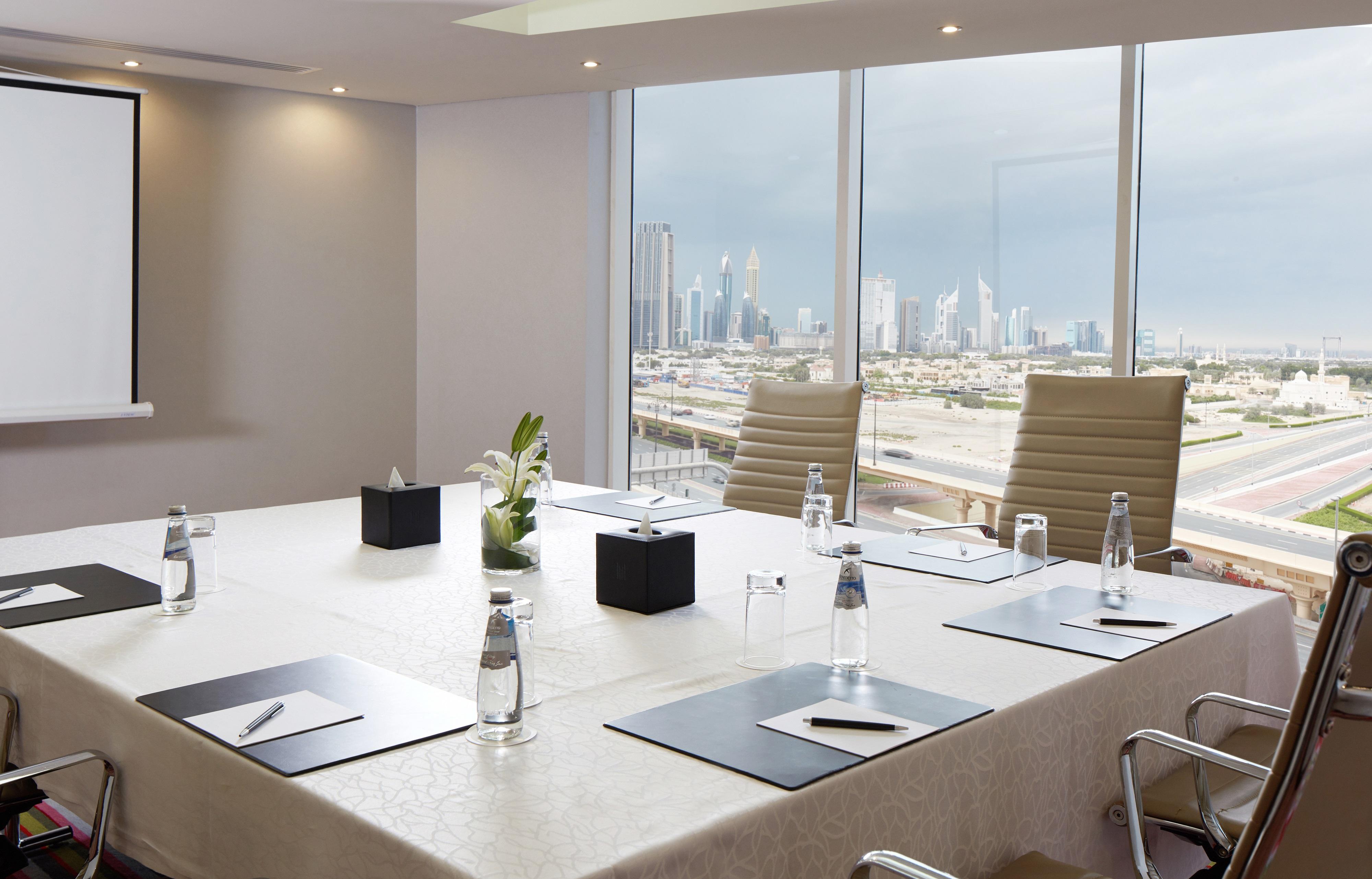 ميلينيوم سنترال داون تاون 4* دبي